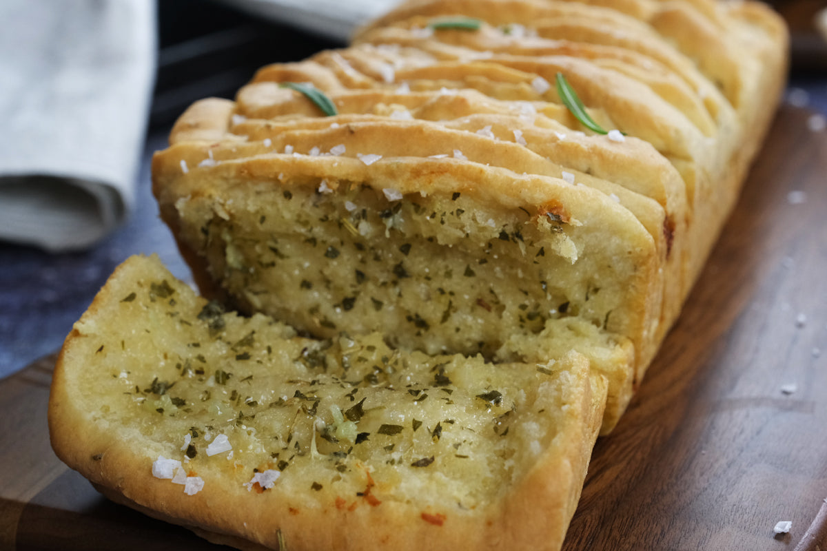 Pull Apart Garlic and Herbs Bread – Crucible Cookware