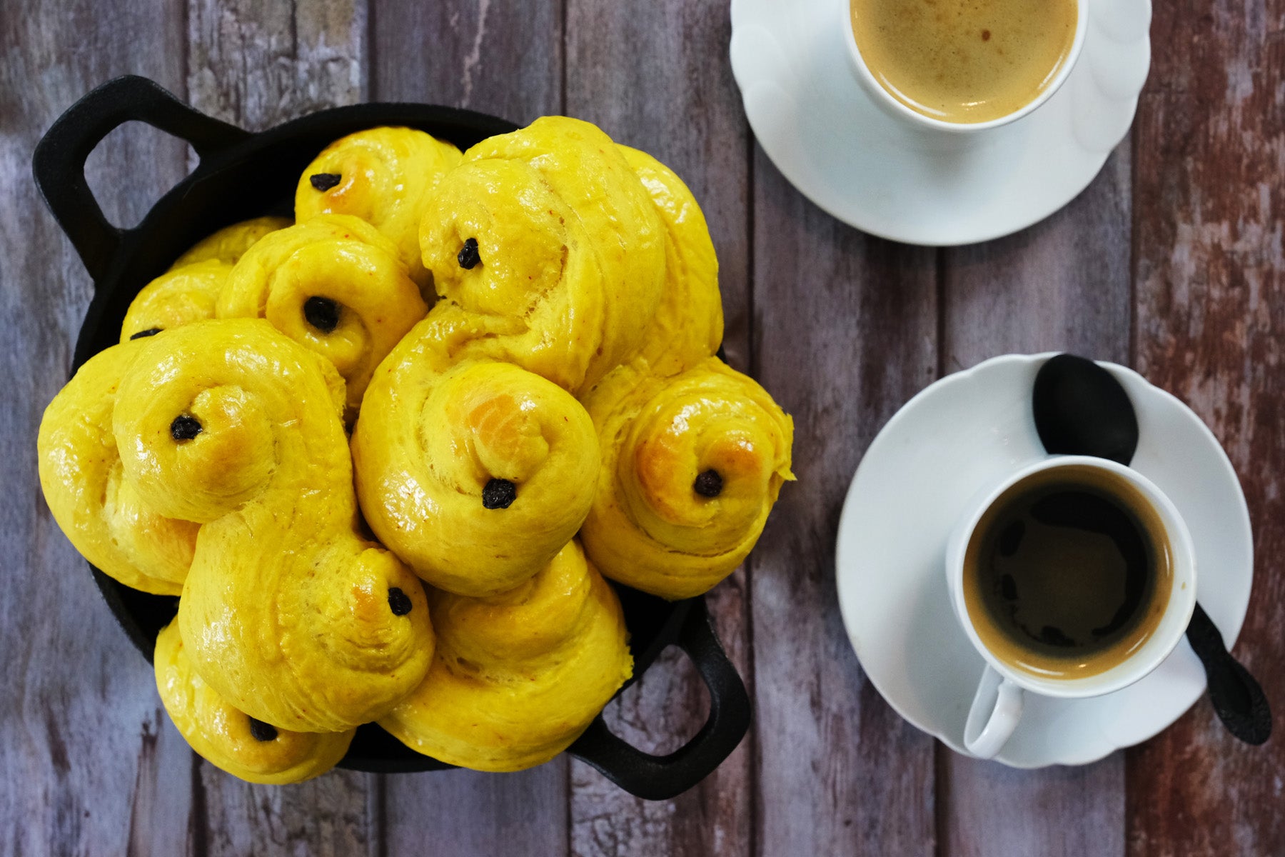 Saffron Buns – Crucible Cookware