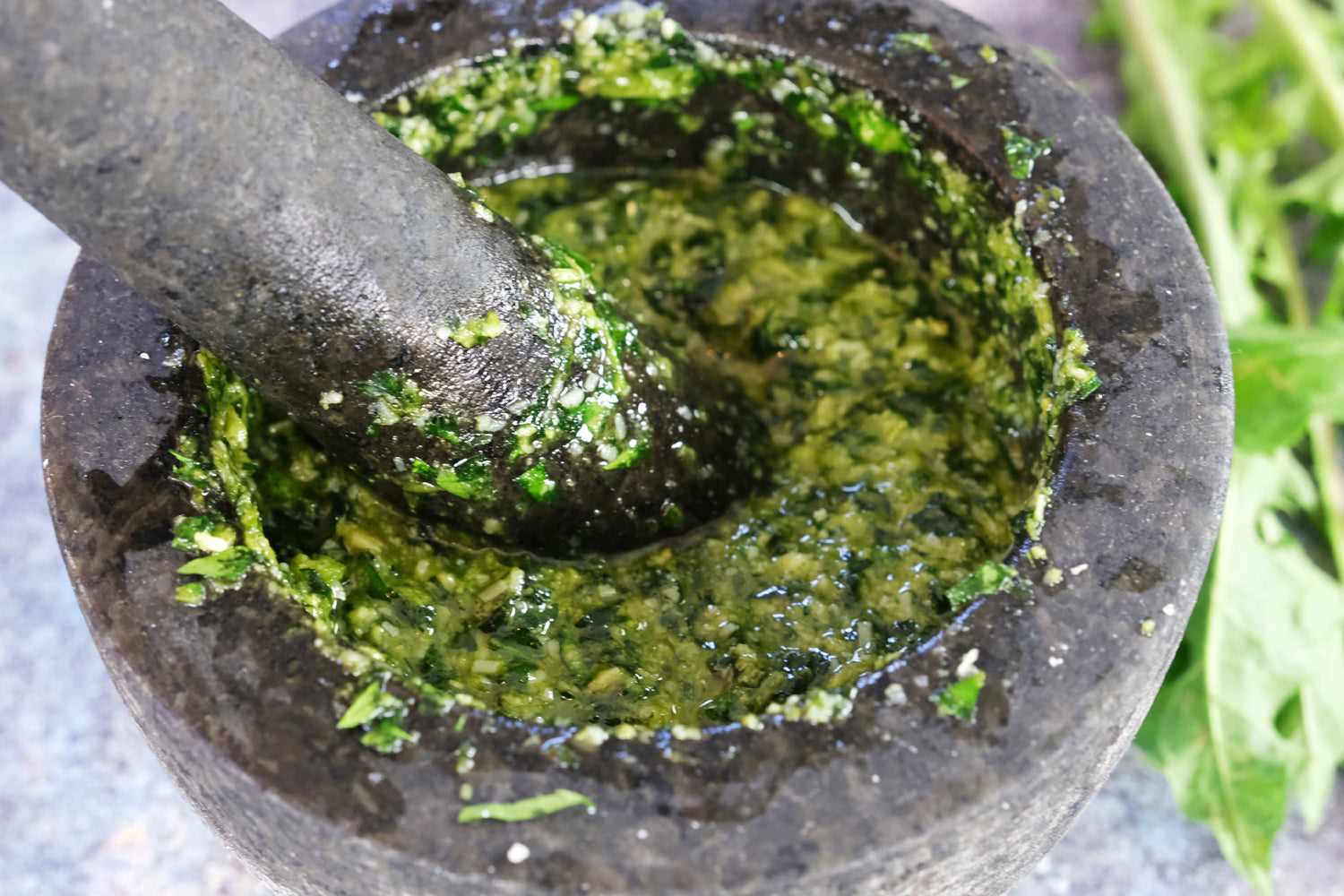 Dandelion Leaf Pesto – Crucible Cookware