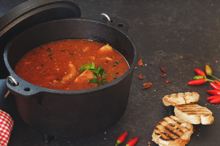 Чугунный походный Dutch Oven с ножками - 4.1 qt (3.9 L), включая подъемник крышки и подставку для крышки