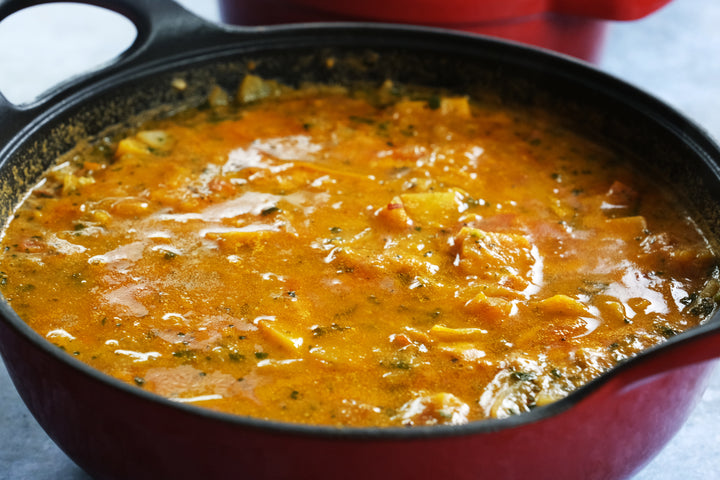 Enameled Cast Iron Balti Casserole with a Glass Lid, 3 Quart (2,83 litre) Cast Iron Casserole Dish