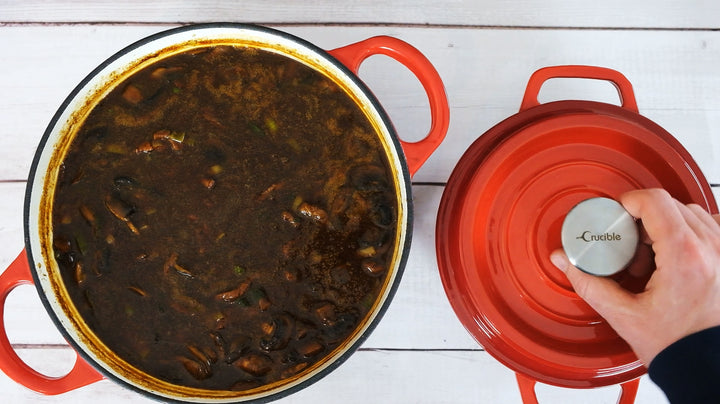Geëmailleerde gietijzeren Dutch Oven pot, Cocotte, braadpan - rond rood 10.23" (26 cm)