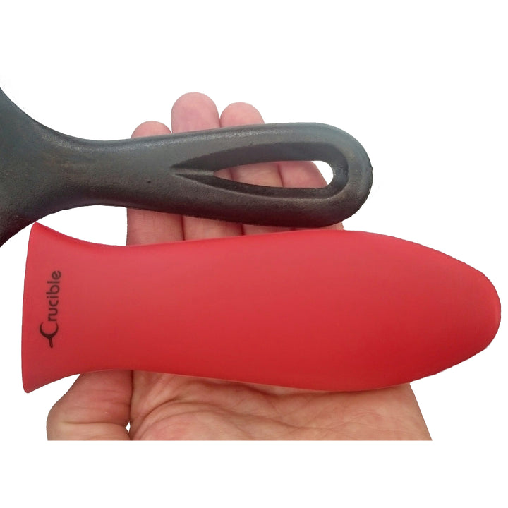 30,5 cm (12 tum) gjutjärnspanna set, silikonhandtagshållare, glaslock, gjutjärnsrengörare, skrapa