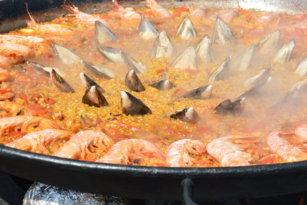 Exploring the Rich Flavors of Cast Iron Cooking in Spanish Cuisine