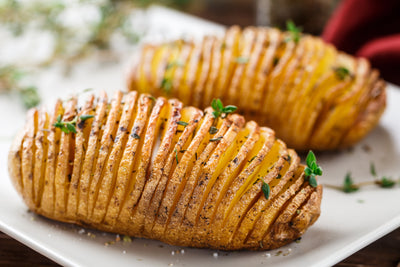 4 manieren om Hasselback-aardappelen te snijden