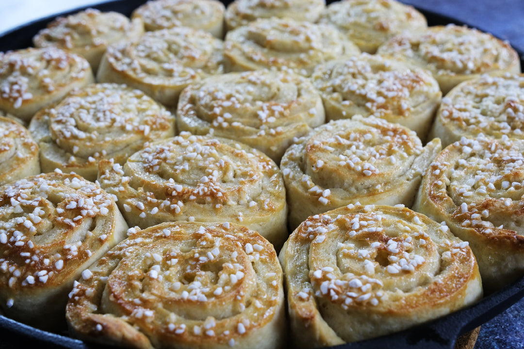 Butter, Cardamom and Vanilla Rolls