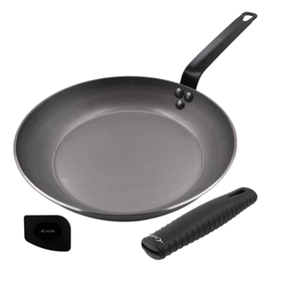 Discovering the Benefits and Versatility of Carbon Steel Pans in Your Kitchen