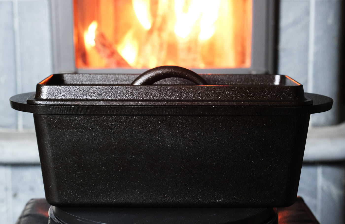 带盖铸铁面包盘（预调味） - 烤箱安全型，适合烘焙和烹饪 - 面包盘