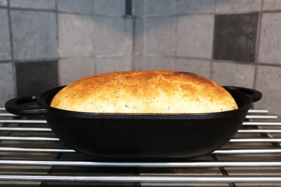 Gusseisen-Brotform mit Deckel – Ofenfeste Form zum Backen, Artisan-Bro – Crucible Cookware