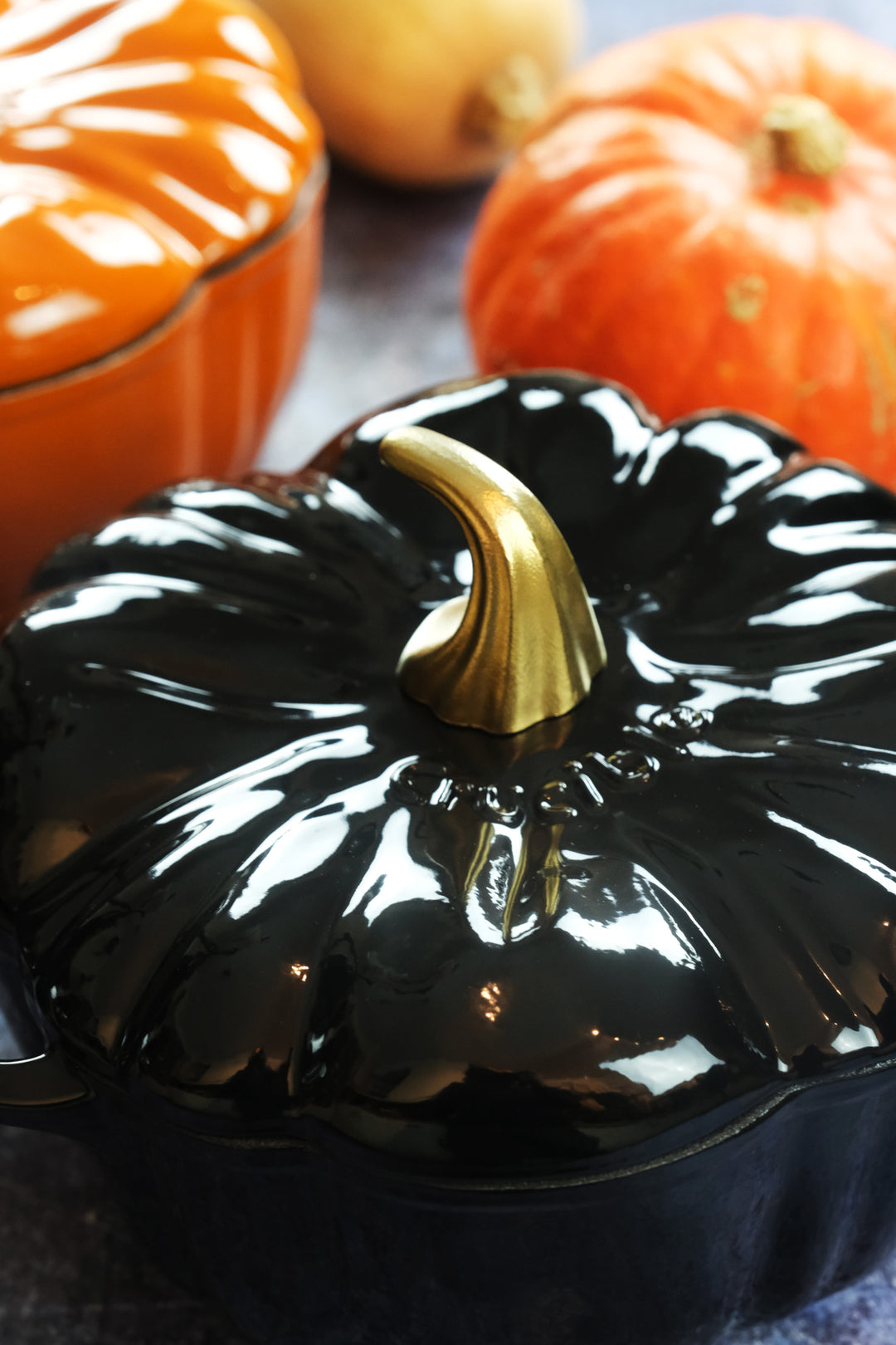 Pot citrouille en fonte émaillée, Dutch Oven, Cocotte, noir, 2.32 qt (2.2 L)