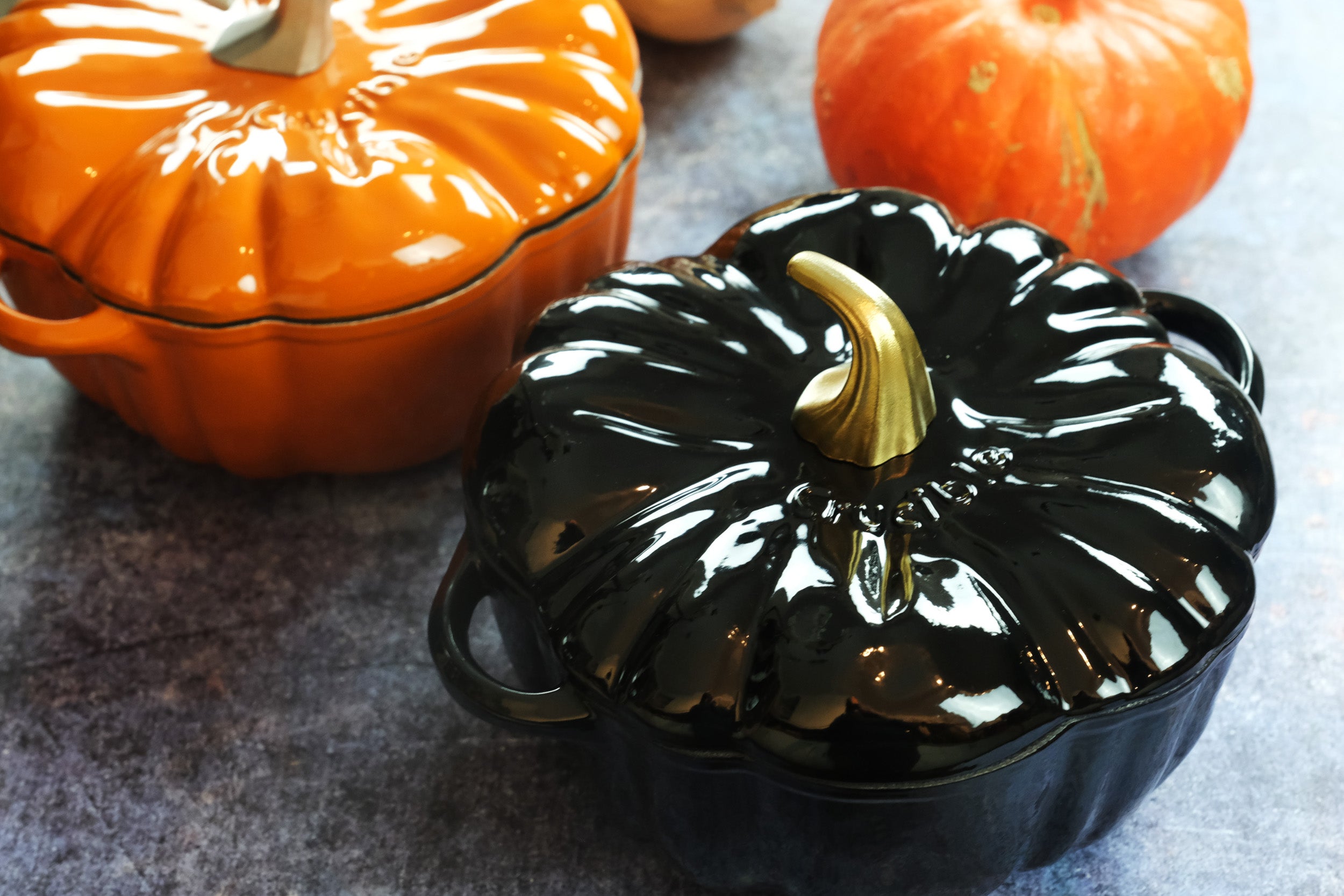 Enameled Cast Iron Pumpkin Pot, Dutch Oven, Cocotte, Black, 2.32