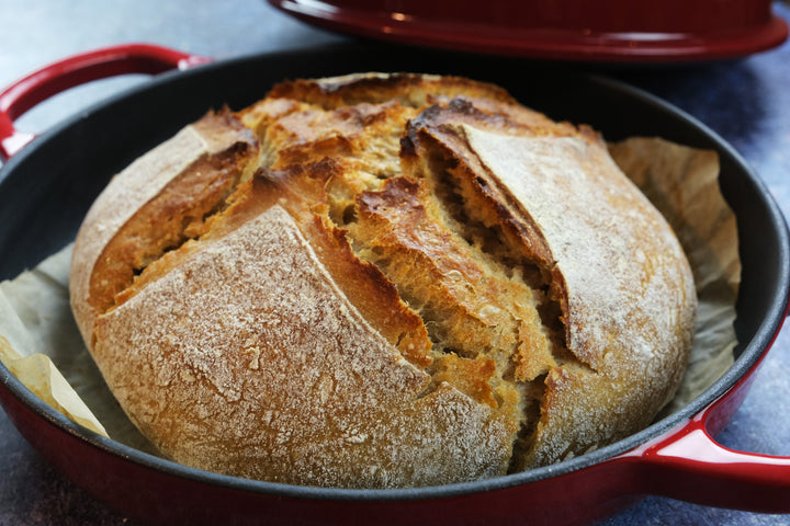 Enameled Cast Iron Bread Pan, Sour Dough Artisan Bread Oven – Red – Round 26 cm, 6.25 L (6.6 qt) – Deep Lid for Steam Baking