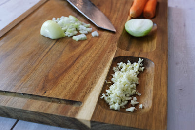 Cutting Board with 3 Sorting Compartments & Juice Groove - Acacia Wood - 17" x 12.2" (43 cm x 31 cm)